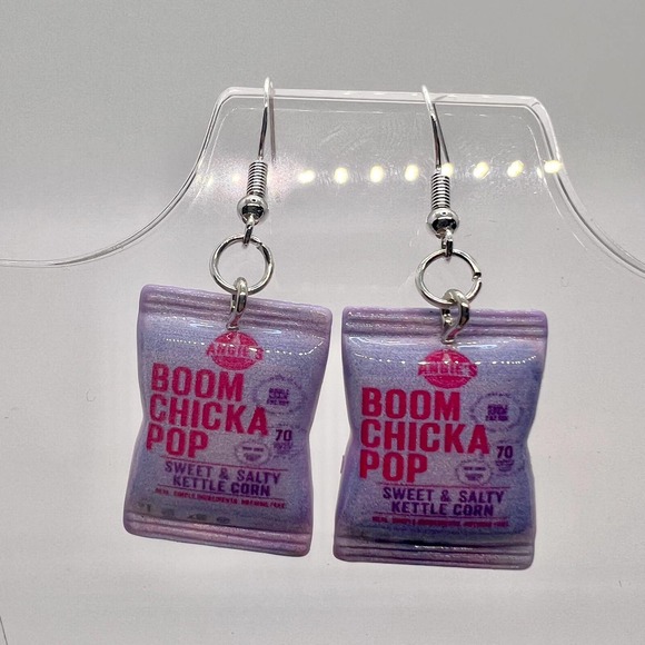 Boom Chicka Pop Earrings - Popcorn Earrings - Food Earrings - Snack Earrings - Picture 1 of 10